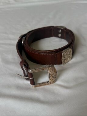 FOSSIL | Vintage Brown Leather Belt with Decorative Silver Buckles |